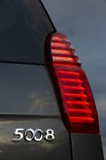 Peugeot 5008 2009 года